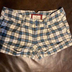 Hollister shorts size 5